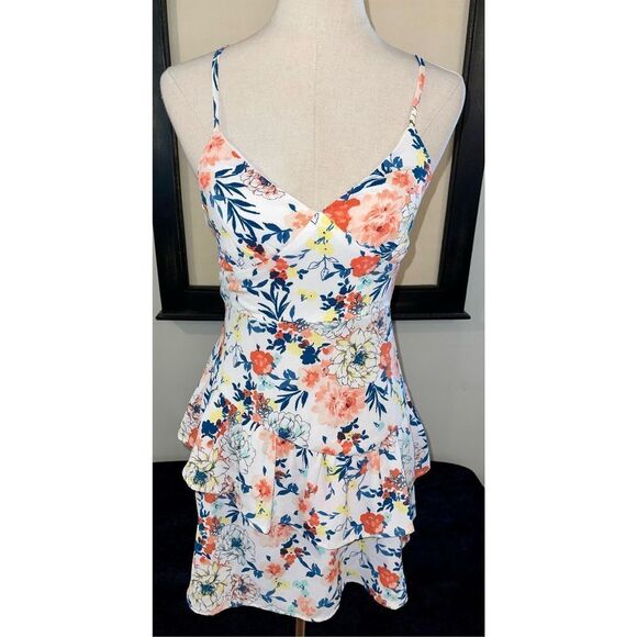 City Studio Floral Dress - NWT - Size 1 Juniors - Picture 2 of 12